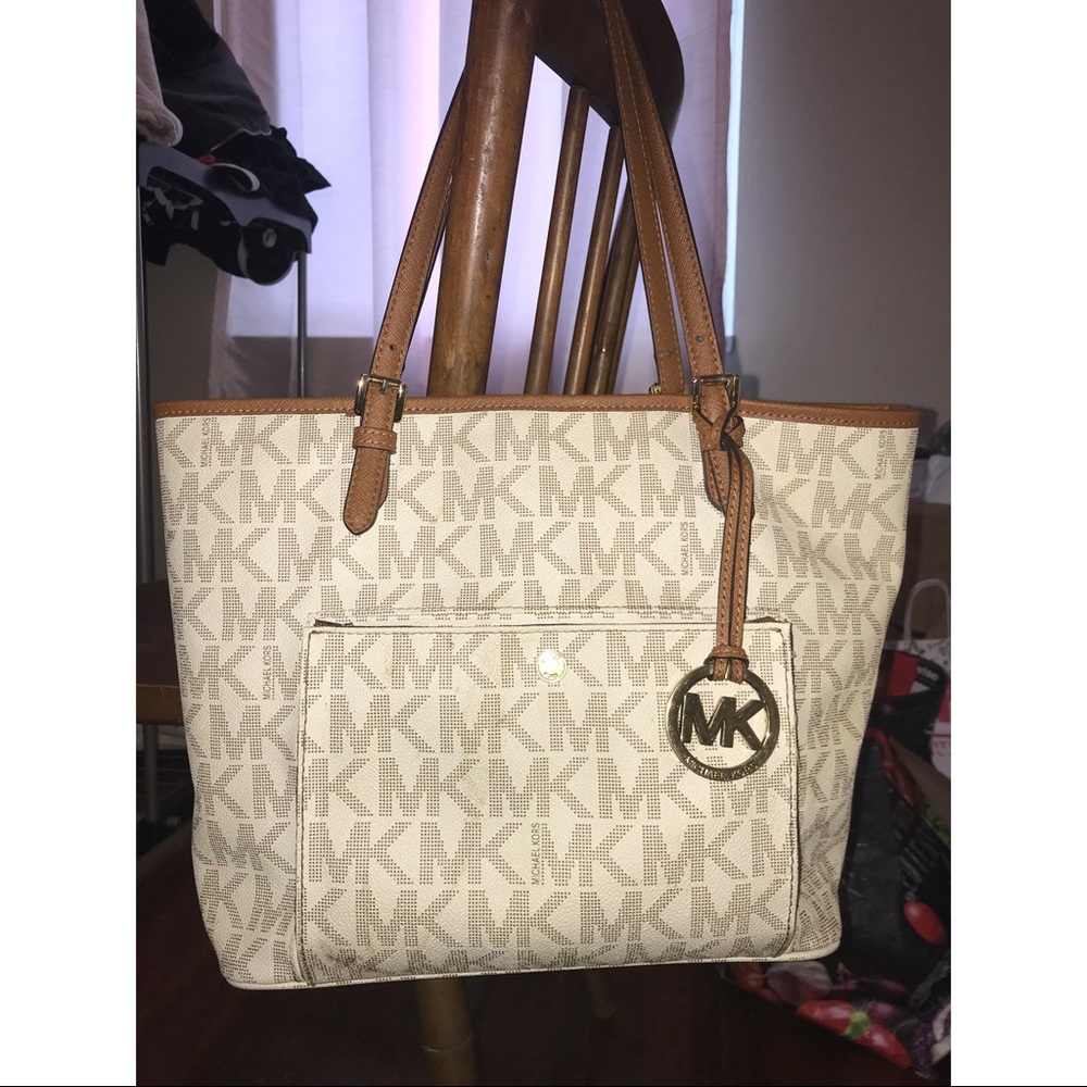 Michael Kors Signature Jet Set